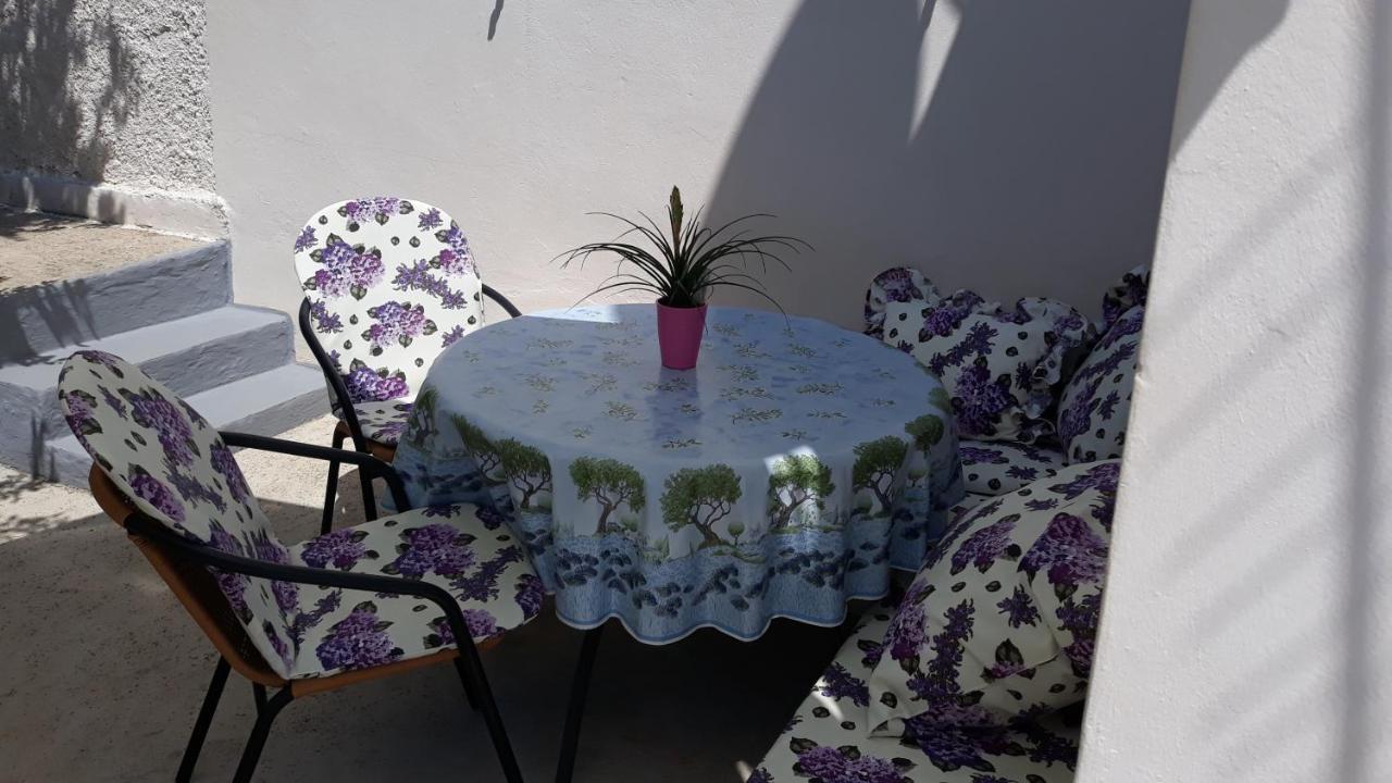 Mini Apartment Petra - Rooms Purple & Green With Kitchen And Garden Dubrovnik Bagian luar foto