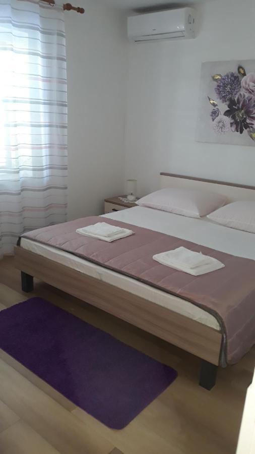 Mini Apartment Petra - Rooms Purple & Green With Kitchen And Garden Dubrovnik Bagian luar foto